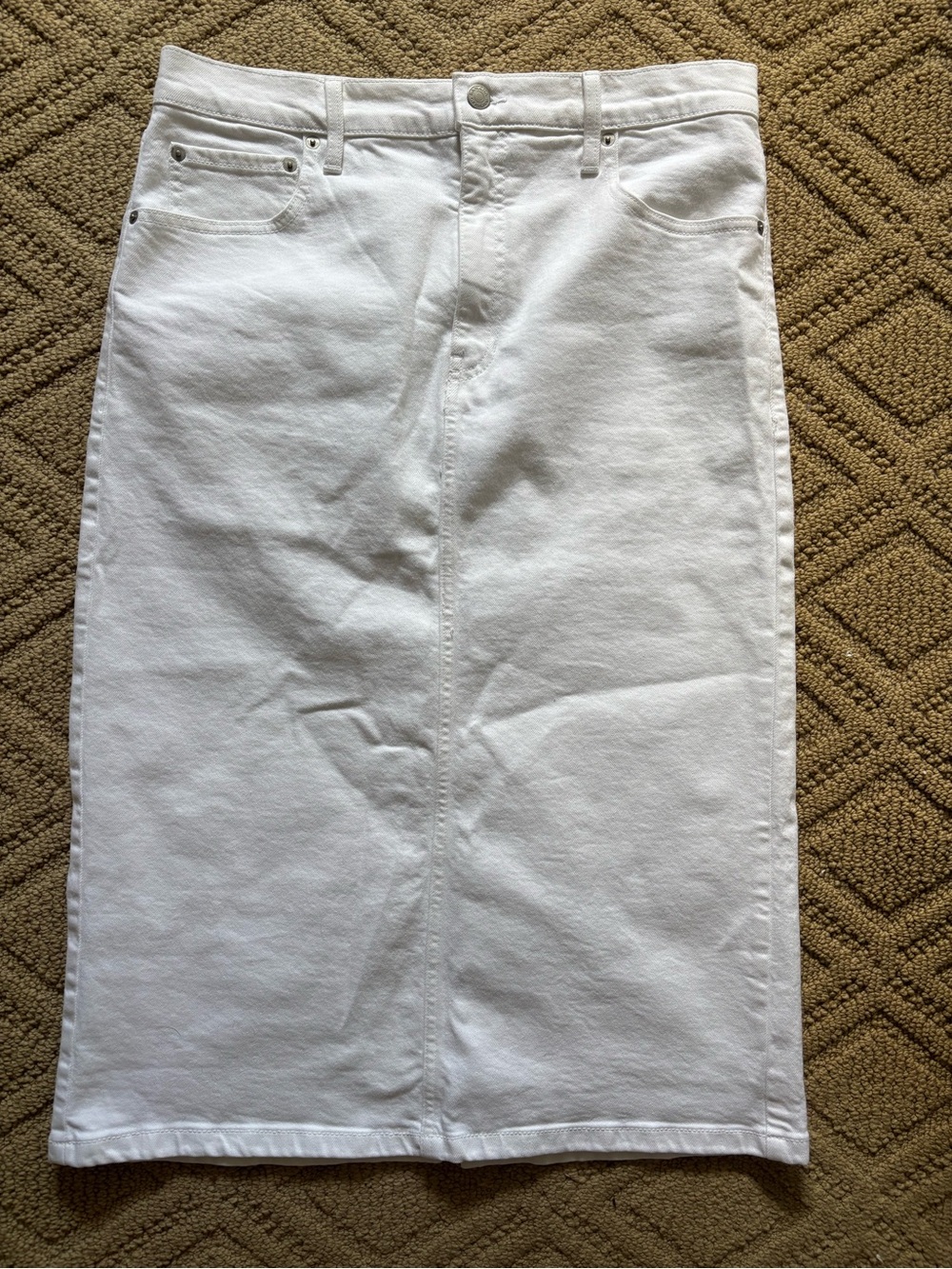 Banana Republic White Straight Denim Skirt